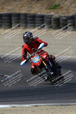 media/Aug-29-2025-TrackDaz (Fri) [[e7163b0dc3]]/B Minus/1040am (Turn 3)/